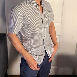 Men's Striped Short Sleeve Shirt